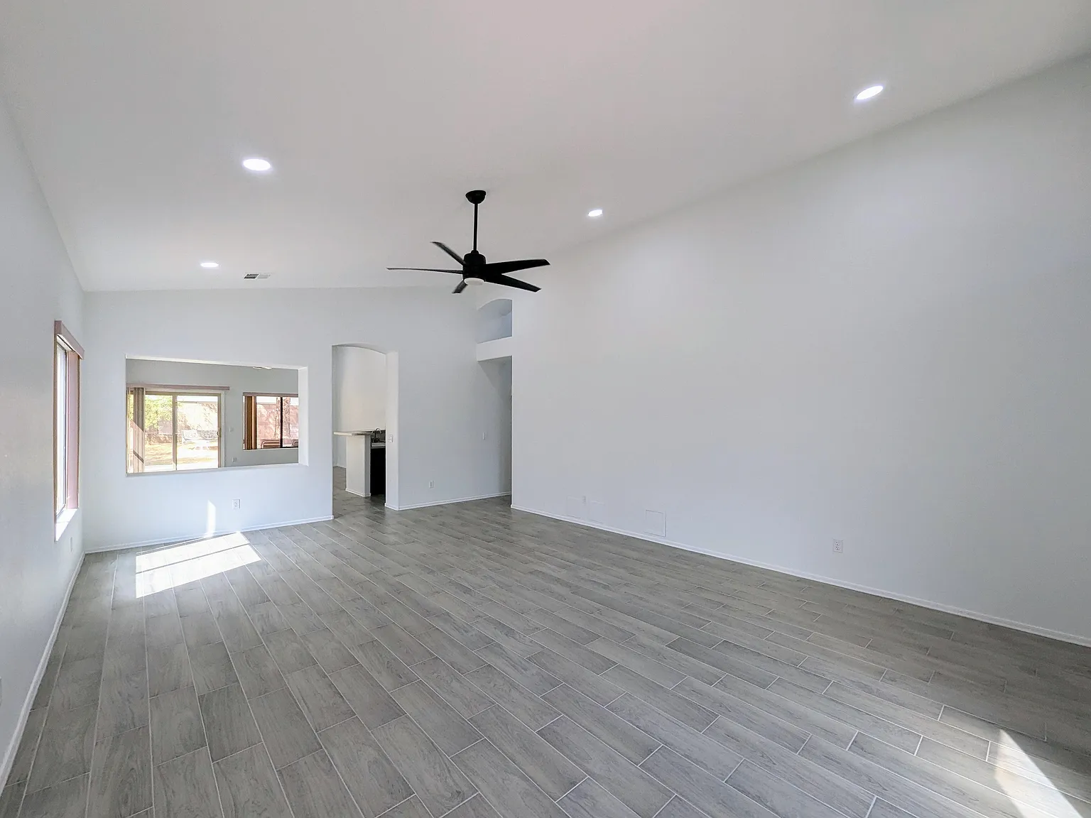 3 bed, 1763 sqft, $2,200 — Photo 4