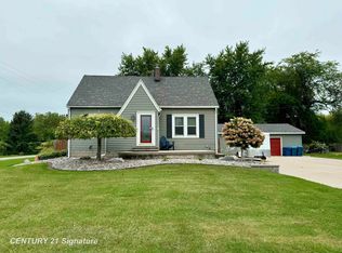 1566 W Midland Rd, Auburn, MI 48611