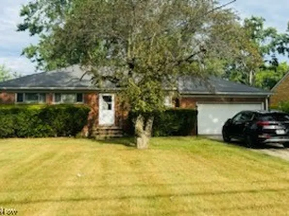 306 Richmond Rd, Richmond Heights, OH 44143