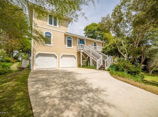 404 Cape Emerald Ct, Emerald Isle, NC 28594