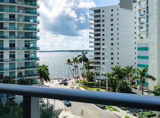 1300 Brickell Bay Dr APT 704, Miami, FL 33131