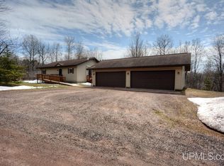 111 Tofty St, Ironwood, MI 49938