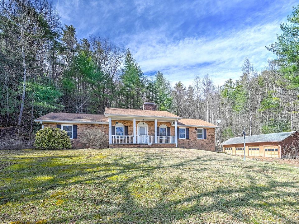 4886 Green River Rd, Zirconia, NC 28790 Zillow