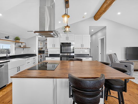 3rd image of 55506 Range Rd #254