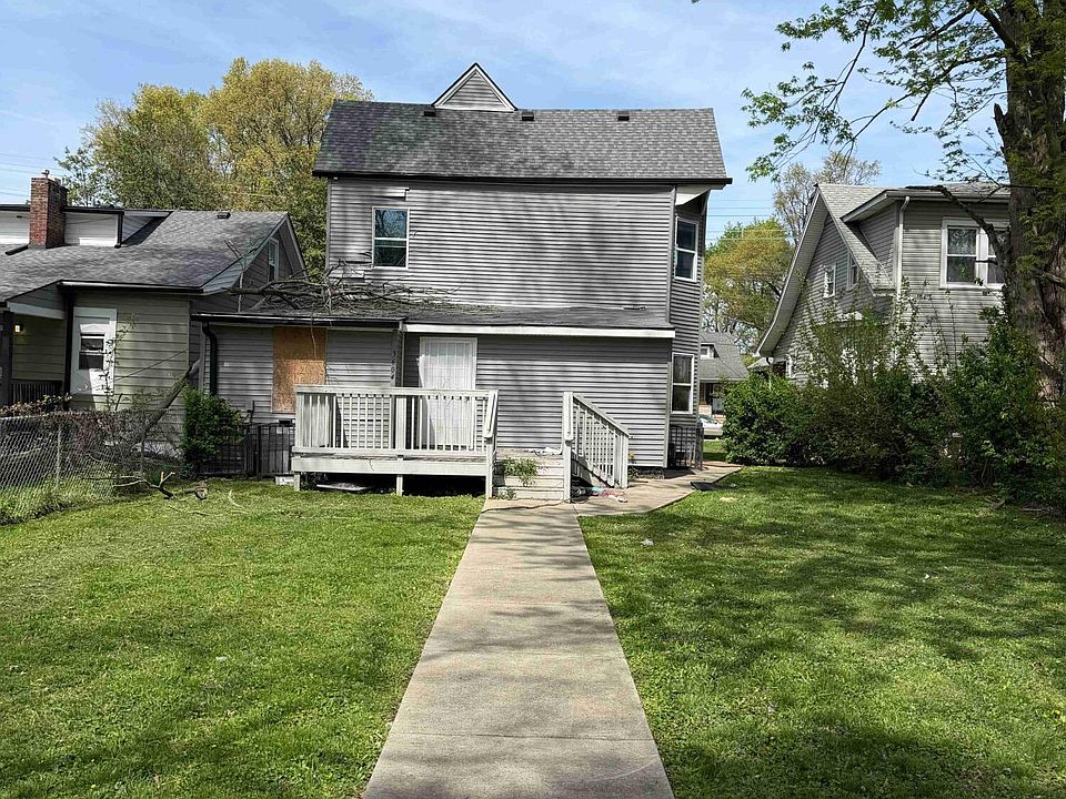 2nd image of 3604 River Park Dr