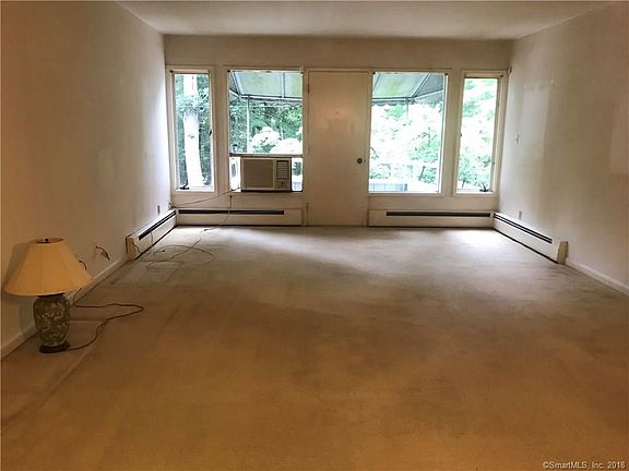 5th image of 66 N Lake Dr APT D2