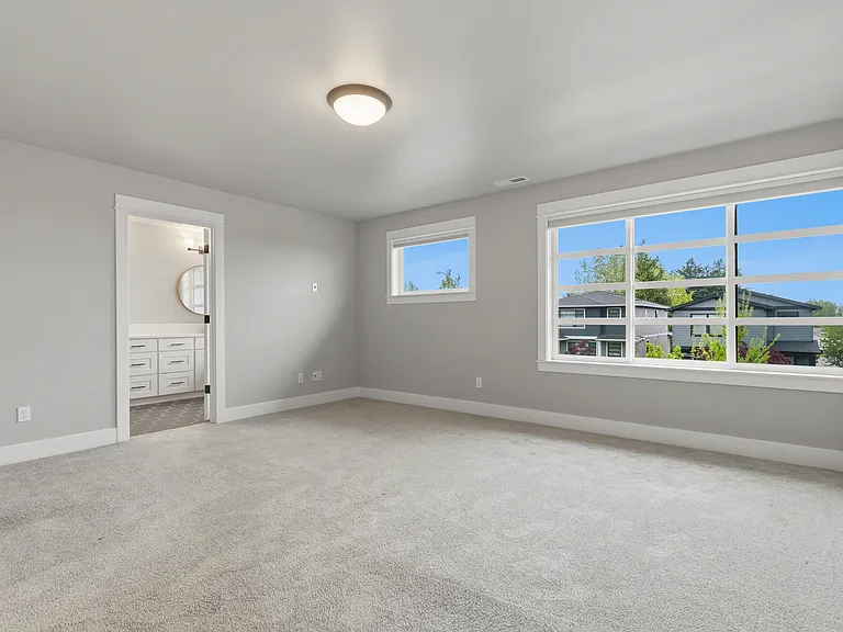 1118 SW Dottie Ct — Photo 10