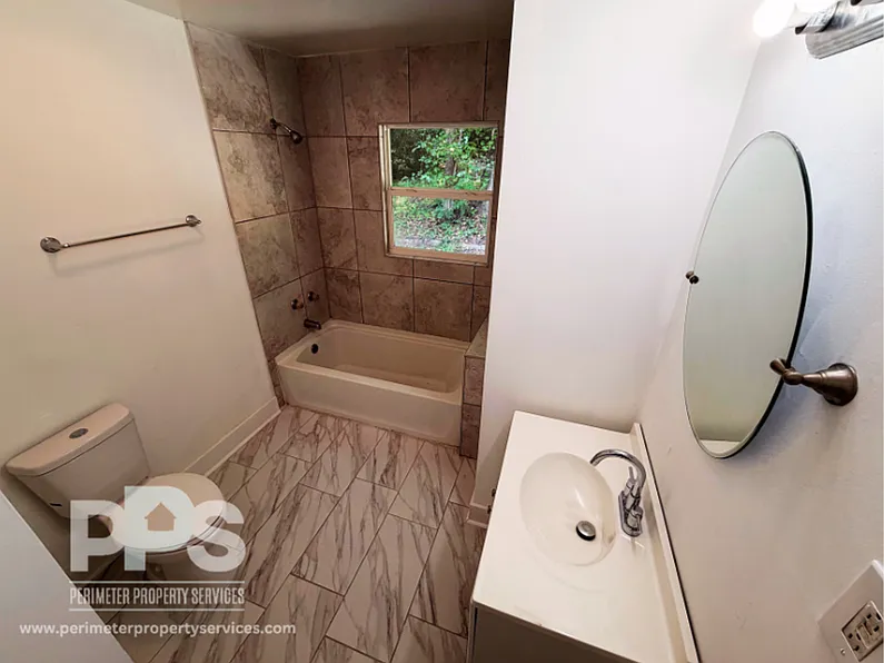 3 bed, 1.5 bath, 1677 sqft, $1,649 — Photo 4