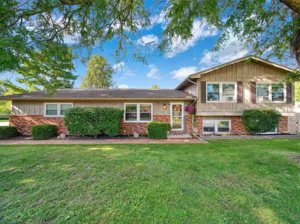 105 Sunset Dr, Blissfield, MI 49228