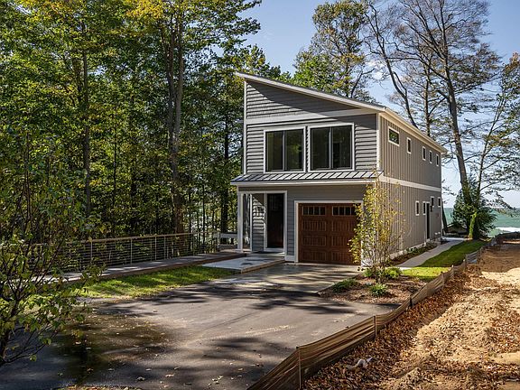 5th image of 77155 Winding Creek Cir