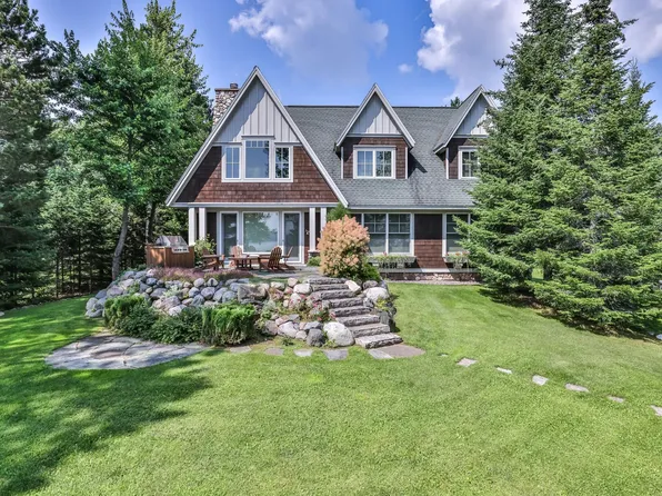 7868 Meadow Ln, Presque Isle, WI 54557