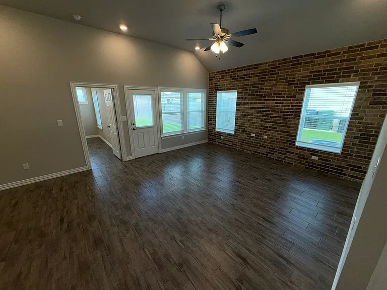 507 Wrigley Ln — Photo 12