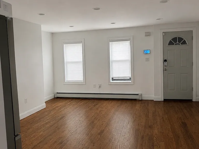 2044 Pacific St #2 — Photo 2