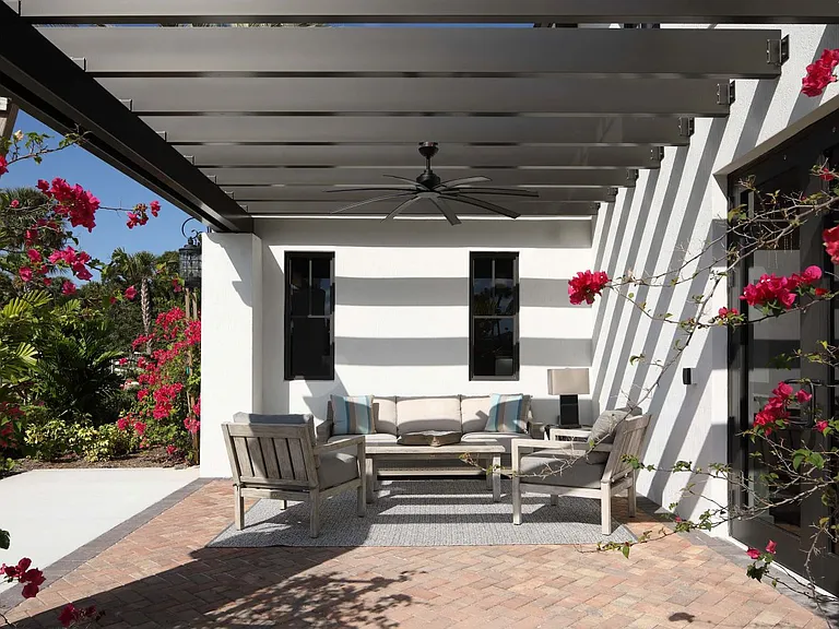 Azola West Palm Beach — Photo 10