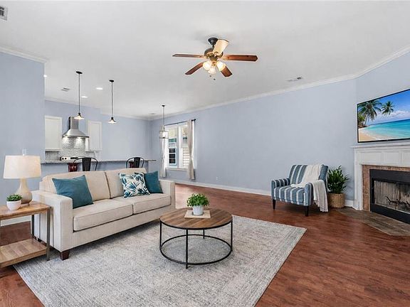 2nd image of 1029 Snapdragon Ln