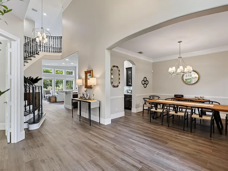 110 S Veilwood Cir — Photo 6