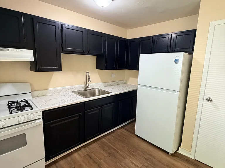 263 Blake St #27 — Photo 5