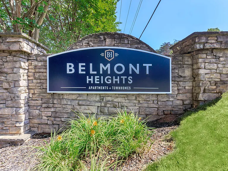 Belmont Heights Apartments & Townhomes — Photo 18