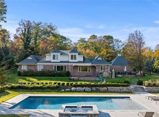 6 Sousa Dr, Port Washington, NY 11050