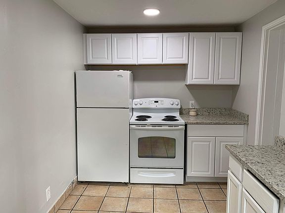 5th image of 839 W 1300 S