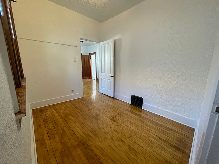 2521 W Michigan St — Photo 17