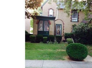 45 Wellington Rd, Ardmore, PA 19003