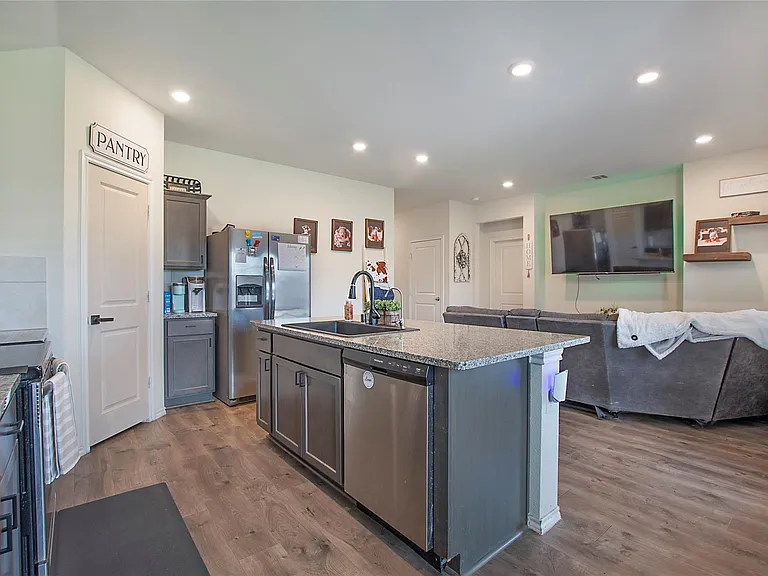 504 Silo Cir — Photo 15