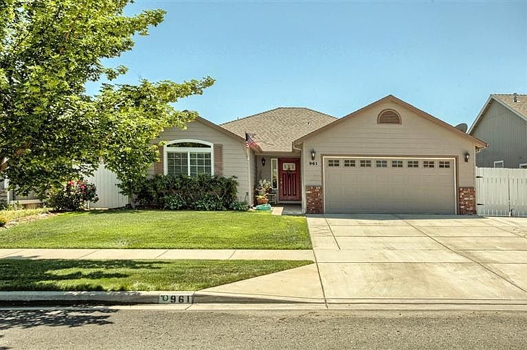 1st image of 961 Highbury Dr