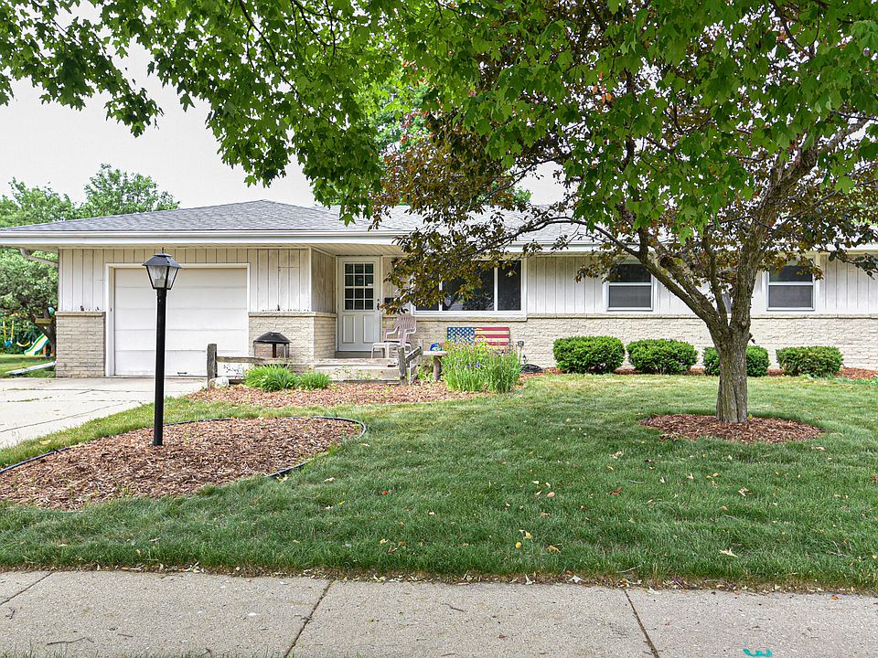 1st image of 6070 Oakwood Ln W