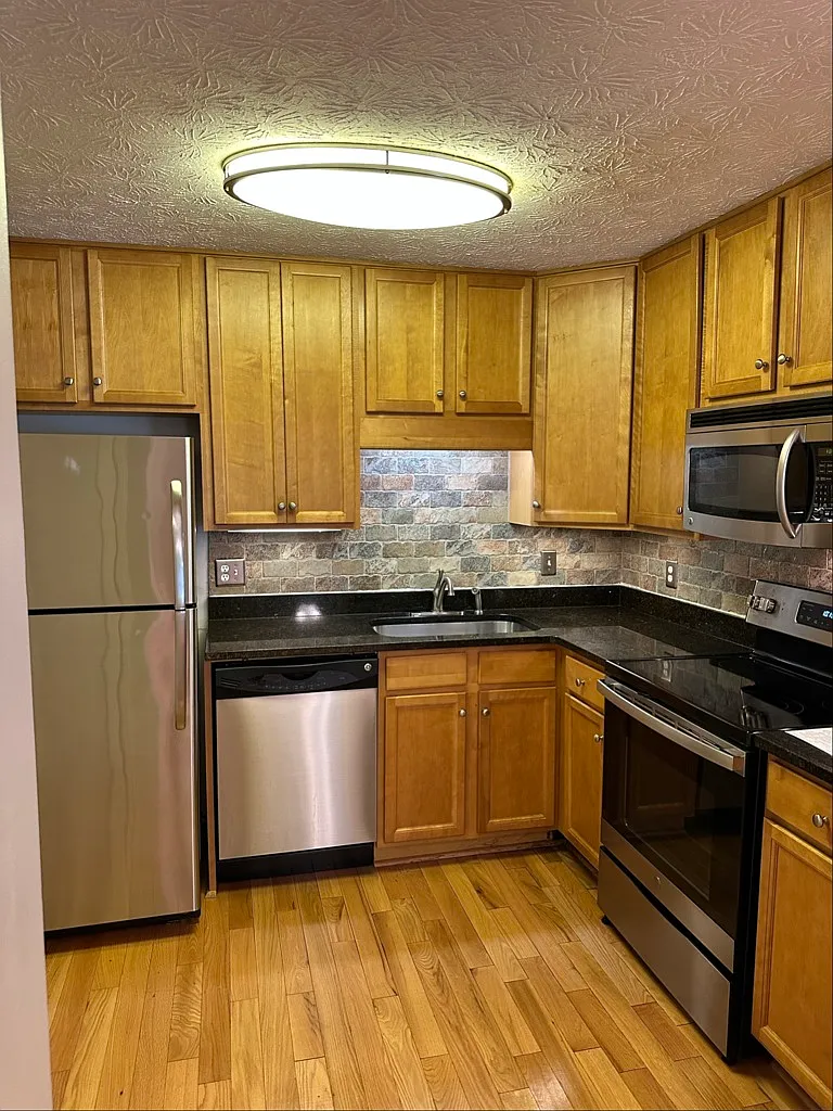 Cozy Condo in Athens Close to UGA — Photo 1