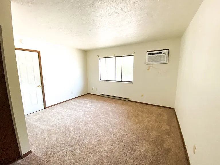 Fowler Place Apartments — Photo 3