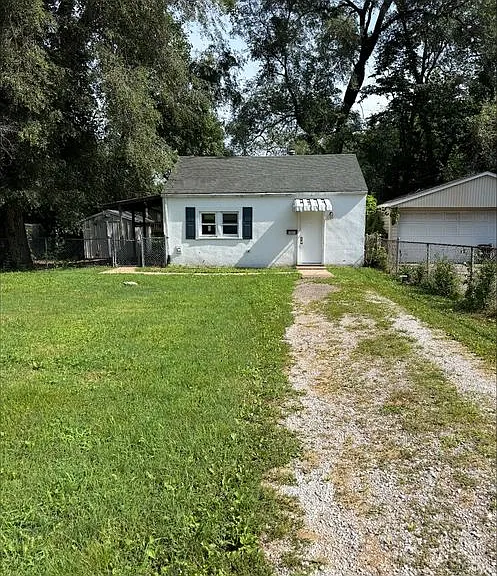 1805 E Morgan St — Photo 1