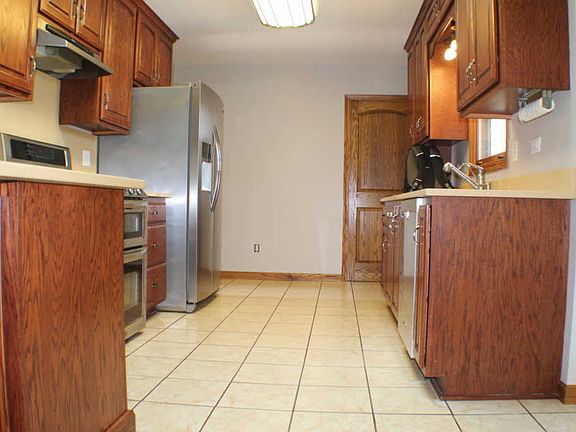 5th image of 1624 Cecily Dr