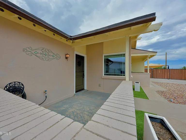 10348 Darin Rd — Photo 7