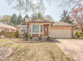 1421 Royal Oak Ct, O Fallon, IL 62269