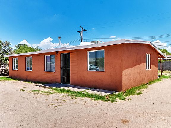 2nd image of 5741 S Santa Clara Ave