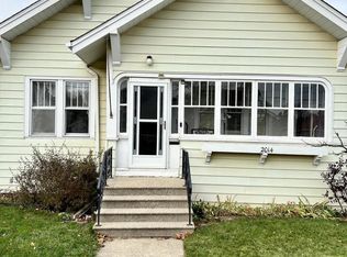 2014 74th St, Kenosha, WI 53143