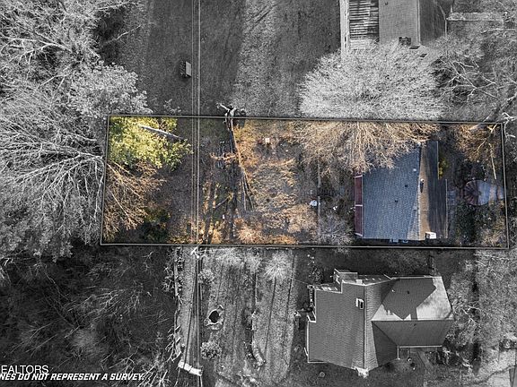 4th image of 1870 SE Prospect Pl