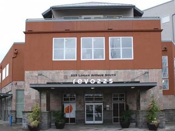 REVO 225 Building