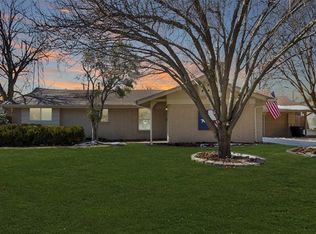 8340 Tucson Trl, Fort Worth, TX 76116