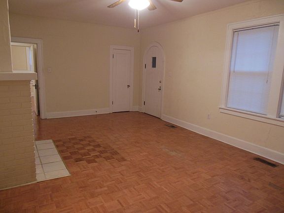 4th image of 3321 W Markham St