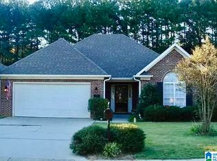 3705 Charleston Ln, Vestavia, AL 35216