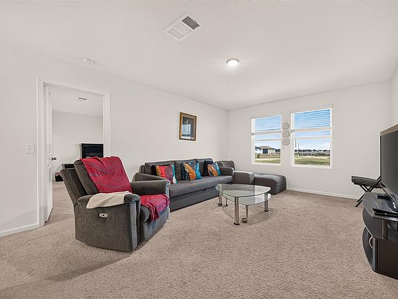 5th image of 8638 Vacek Crossing Way