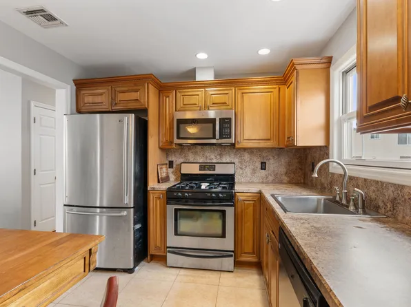 240 Alter Avenue image 26 of 40