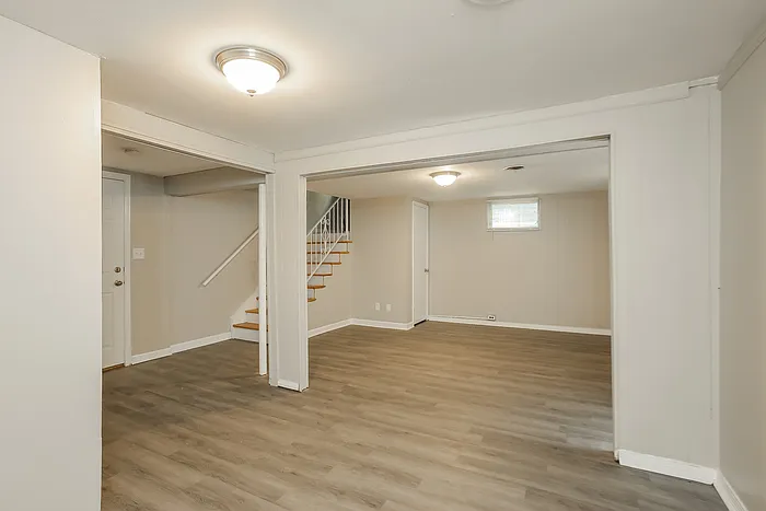 909 Ridge Dr — Photo 9
