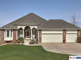 20205 Crest View Dr, Springfield, NE 68059