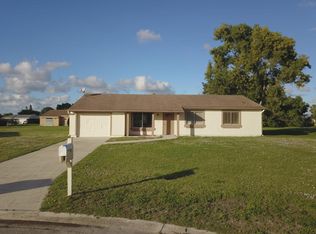 443 SW Bridgeport Dr, Port Saint Lucie, FL 34953