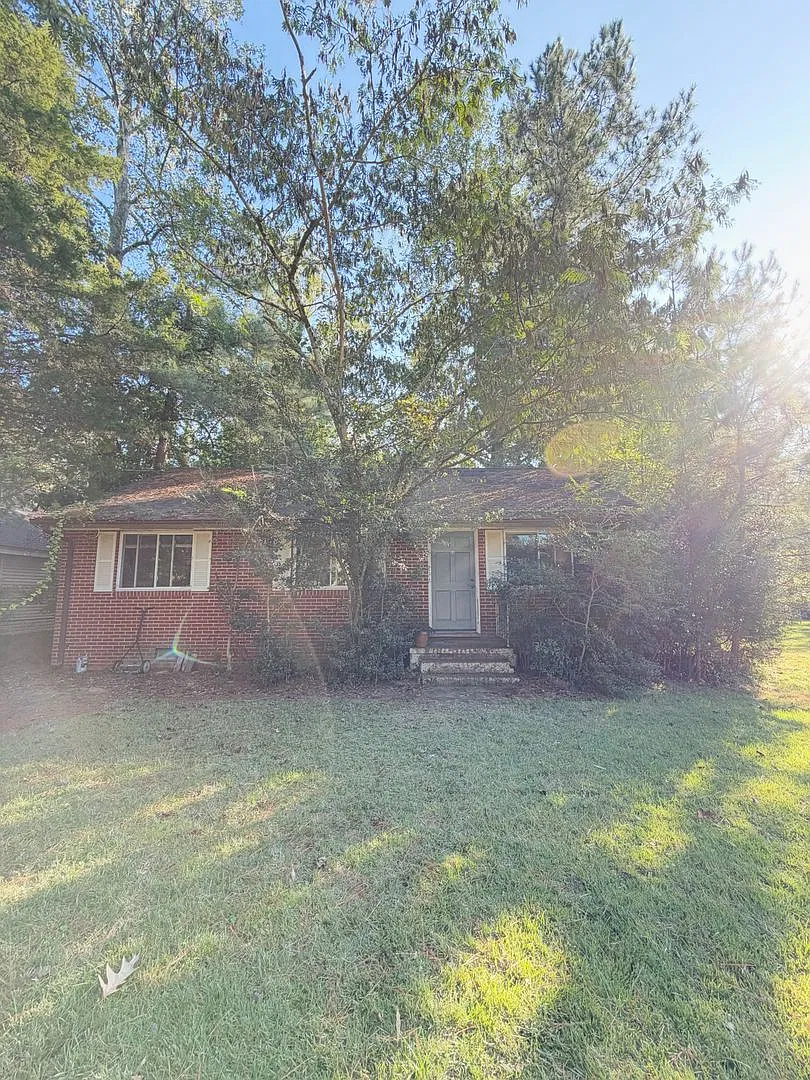 120 Mimosa Drive — Photo 1