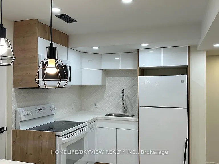 128 Adam Pl — Photo 5