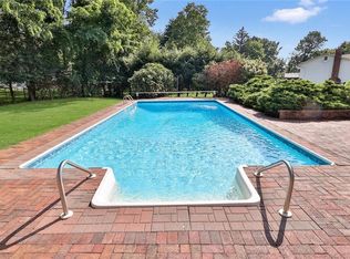 1 Blue Jay Cir, New City, NY 10956